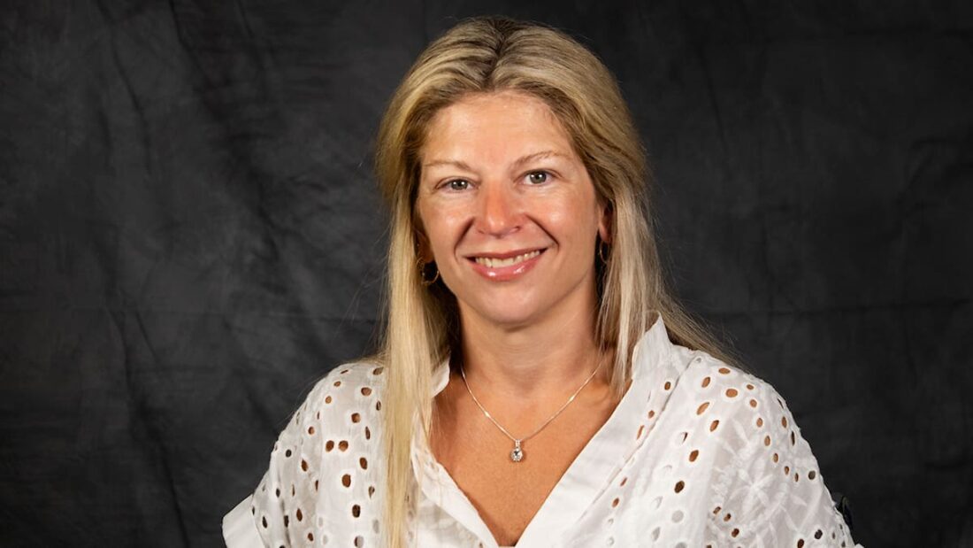 Sarah Harris bio headshot